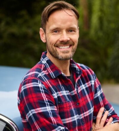 Dylan - happy story about Thai bride