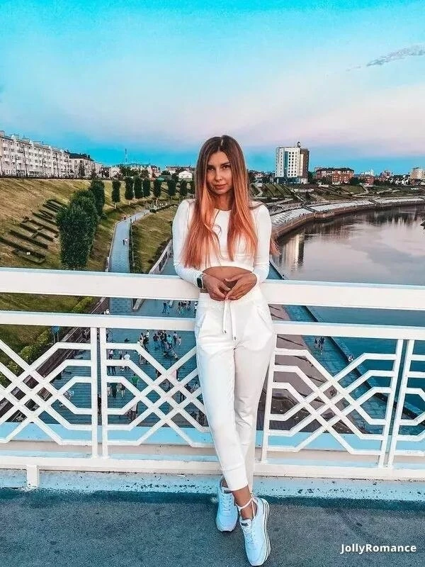 Anastasiia, 34